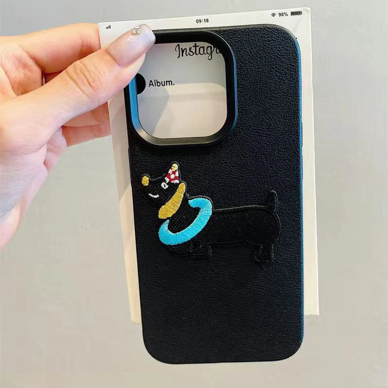 Korean Cute 3D Cartoon Embroidery Dog Phone Case For iPhone 16 15 14 13 11 12 Pro Max Plus Funny Puppy Leather Pattern Cover